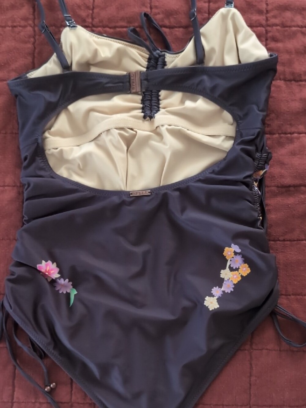 trade! Jimi One Piece Swimsuit - Picture 3 of 4